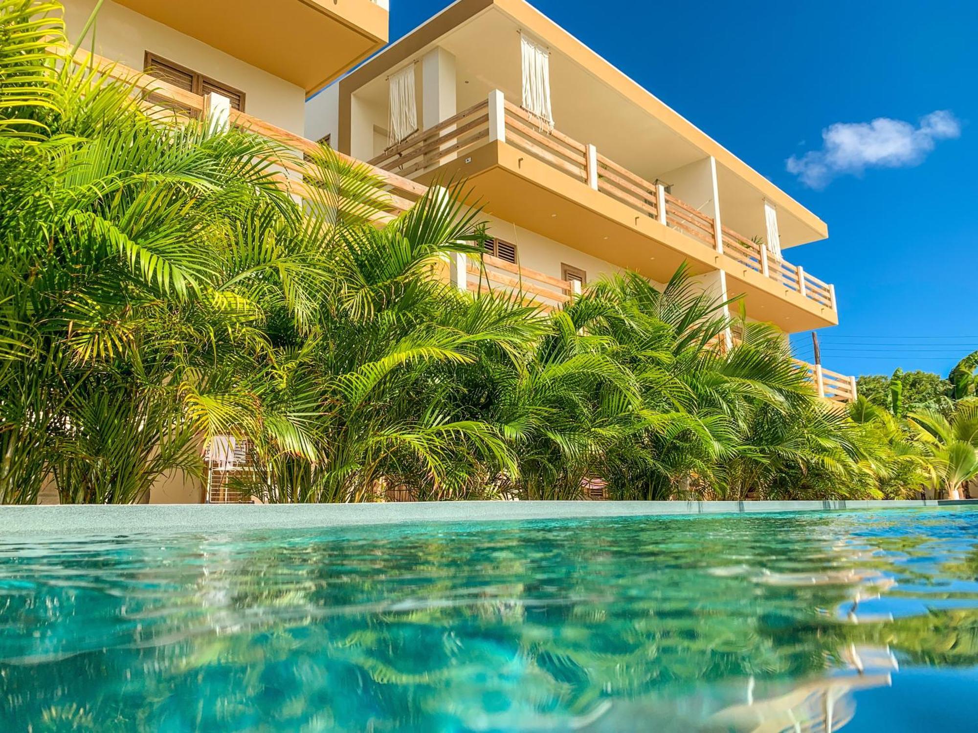 Isla Penthouse & Garden Apartments Bonaire คราเลนไดค์ ภายนอก รูปภาพ
