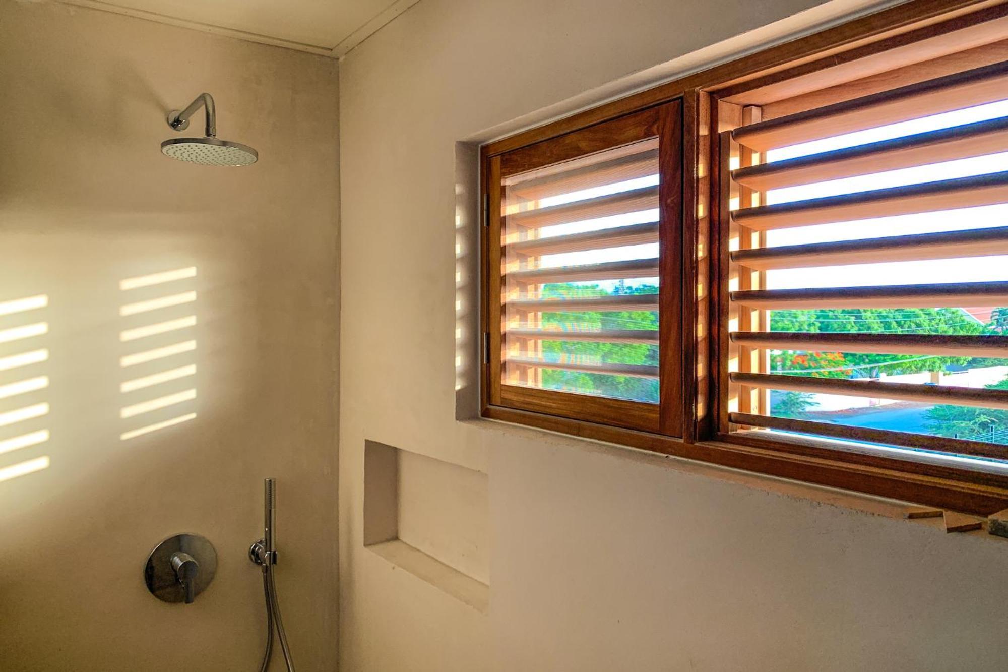 Isla Penthouse & Garden Apartments Bonaire คราเลนไดค์ ภายนอก รูปภาพ
